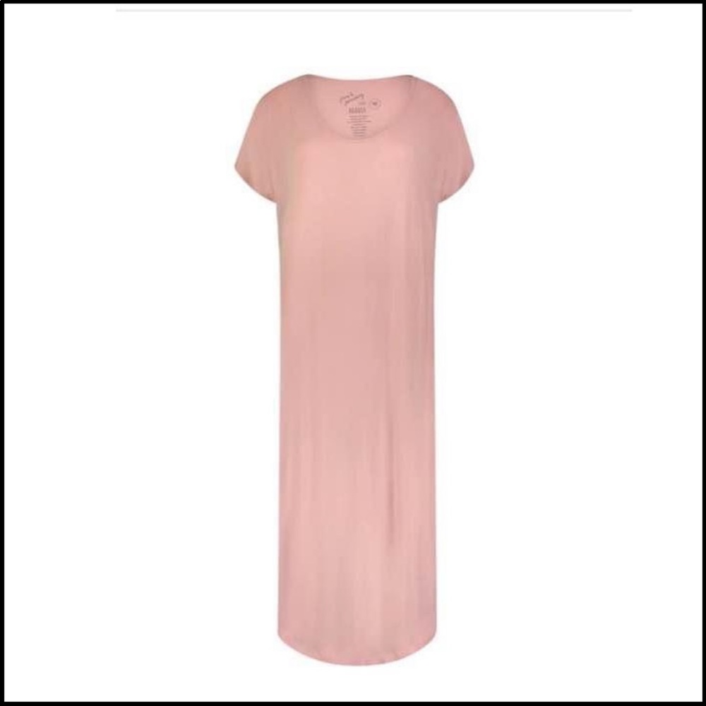June & January size medium womens rose pink Maxi dress New